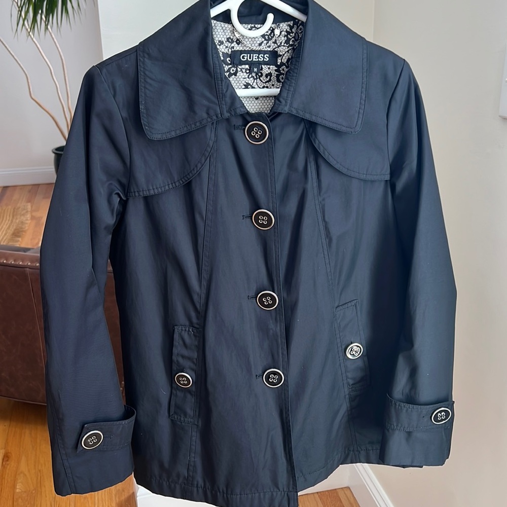 Short trench coat